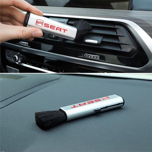 1Pcs ABS Car Cleaning Brush Retractable Auto Air Outlet Dust Brush For Seat Leon Ibiza Ateca Sportcoupe Altea Alhambra Exeo
