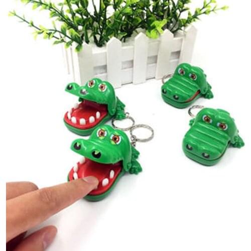 New bite finger crocodile toy spoof decompression crocodile keychain creative small gift mobile phone bag pendant keychain
