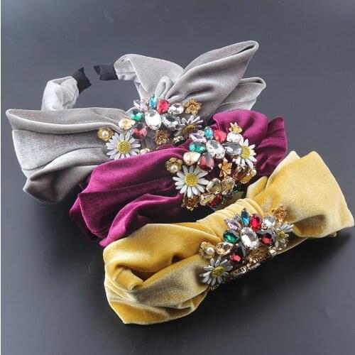 New fashion flannel bowknot inlaid with rhinestones and metal flowers exaggerated personality travel hair accessories women 950