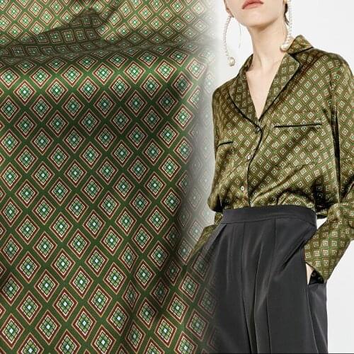 Retro geometric checkered printing temperament avocado green natural mulberry silk stretch digital printing high fashion fabric
