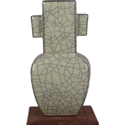 The ear vase porcelain of song official kiln unearthed in ancient China