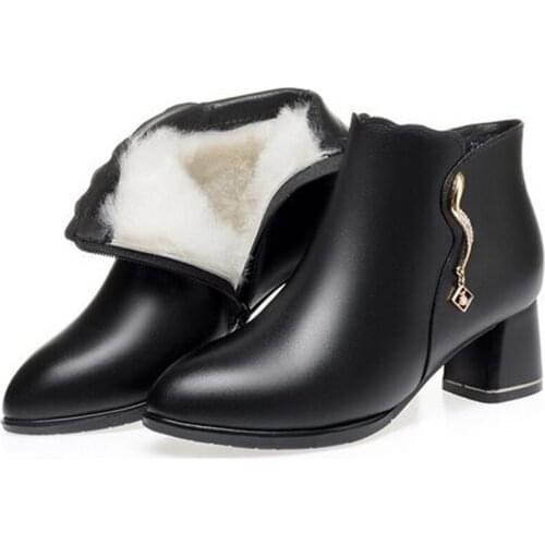 2021 New Top Cowhide Metal Rhinestones Autumn Single Boots Fashion Warm Winter Boots Elegance Large Size Women Shoes Snow Boots