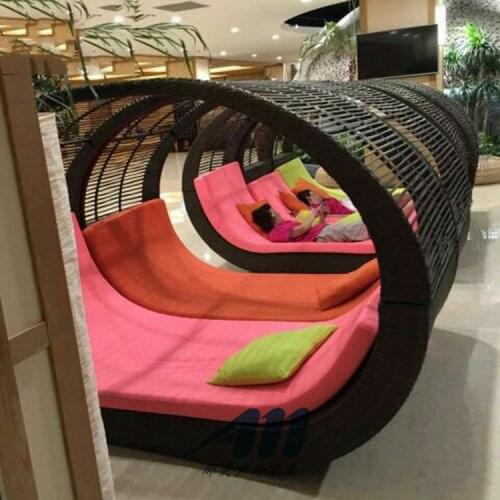 Outdoor Rattan Bed Outdoor Swimming Pool Beach Bed Balcony Bed Courtyard Leisure Sun Bed Sofa Bed