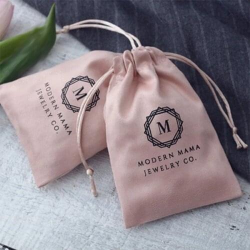 50pcs Personalized Logo Print Velvet Drawstring Bags Flannel Jewelry Packaging Pouches Small Chic Wedding Favor Bags Custom Name