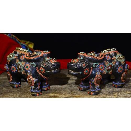 9" Tibet Buddhism natural Meteorite Filigree Gem Dzi Bead Cattle statue A pair Bull market Ward off evil spirits Town House