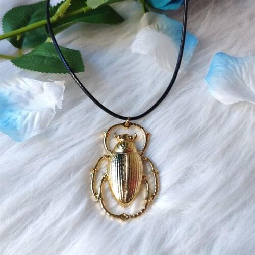 Giant golden colour scarab beetle necklace Insect jewelry Fashion exaggerate nature big charm women men gift 2020 new delicacy