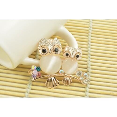 2021 Hot Owl scarves buckle Fashion Jewelry Crystal from Swarovskis High-end opal shawl buckle fashion womens brooch