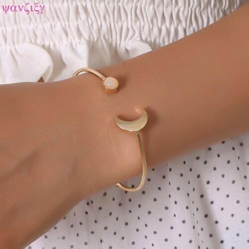 Fashion Bracelet Jewelry Fashionable Sun and Moon Female Bracelet Temperament Noble Bracelet Suit A Woman To Wear Bracelet