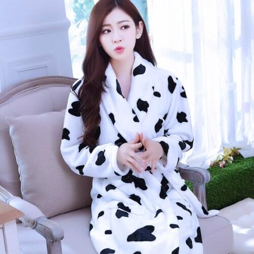 H5941 Women Warm Robes Female Autumn Winter Thickened Flannel Long Sleeve Lovely Bathrobe Girl Coral Velvet Household Clothes