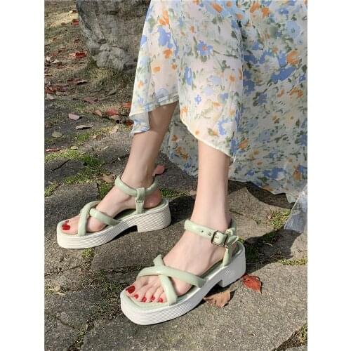 Roman Style Simple Solid Color Thick-Soled Wear-Resistant One-Word Buckle Ladies Sandals Summer New Style Hot Sale