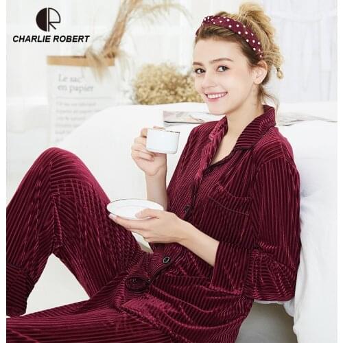 CHARLIE ROBERT Footwear