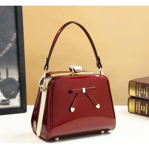 Luxury Fashion Diamonds Leather Women Handbags 2021 New Female Party Evening Bag Ladies Clip Bag Shoulder Messenger Chain Bags