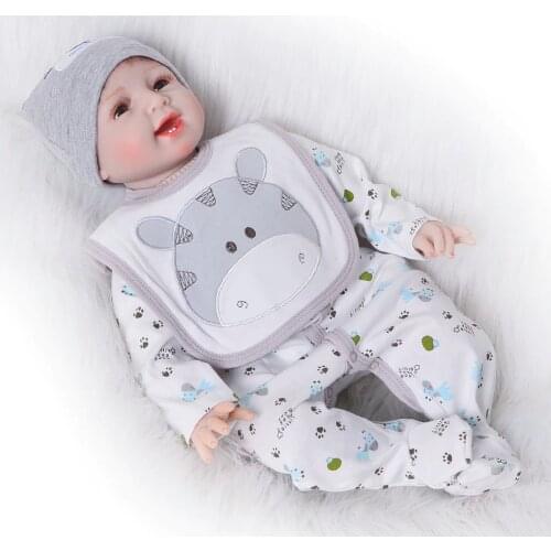 Realist 55 cm Silicone Vinyl Baby Reborn 22 Inch Baby Doll Fashion Reborn Boneca Stuffed Doll Smile Boy For Kids Gift Playmates