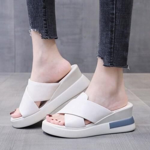 2021 New Women Slipper Wedges Heel Ladies Slides Peep Toe Summer Outdoor Beach Sandal Fashion Female Black Pattern Flip Flops