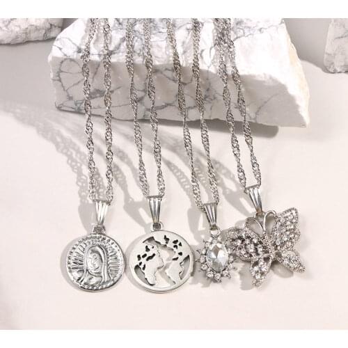 Retro Crystal Butterfly Portrait Coin Pendant Necklace for Women Silver color Multilayer Twisted Chain Necklace Geometry Jewelry