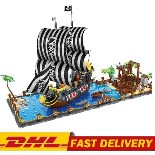 New Creative Ideas Series Booty Bay Bricks Pirate Ship Model Kit Building Blocks Educational Kids Toys Christmas Gifts Sailboat