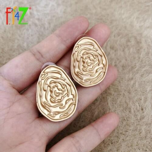 F.J4Z Designer Big Geometric Earrings Trendy Golden Alloy Irregular Top Stud Earrings Ladies Antiallergic Jewelry Dropship