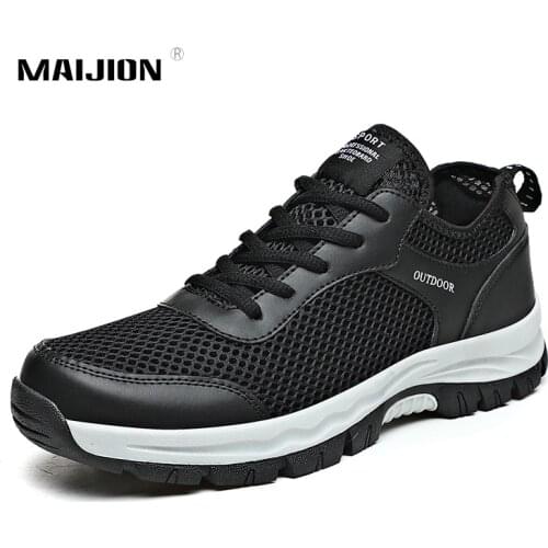 Outdoor Mens Aqua Shoes Quick Dry Beach Sneakers Breathable Mesh Sports Water Shoes Men Seaside Wading Sandals Anti-Slip Black