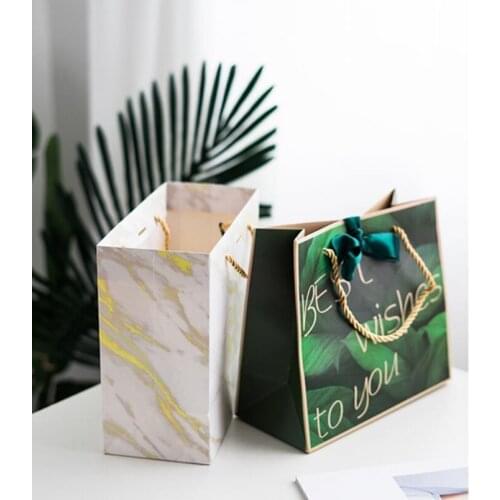 10pcs Creative Marble European Style Gift Bag Wedding Gift Box Gives Bride Wedding Favors and Gift Candy Bags for Guests