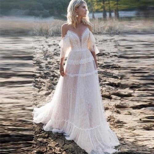 Bohemian Wedding Dresses 2020 Off Shoulder A Line Lace Appliqued Boho Wedding Gowns Backless Plus Size Beach Bridal Gowns