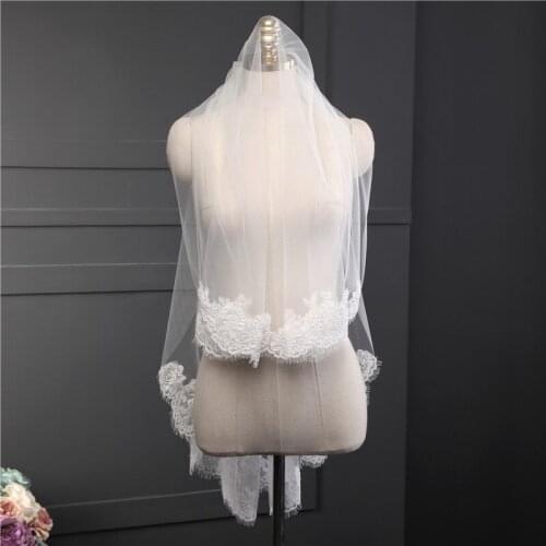 White/Ivory Short Length Two layers Lace Edge Appliqued Bridal Head Veil with Comb short Wedding Veil velos de novia