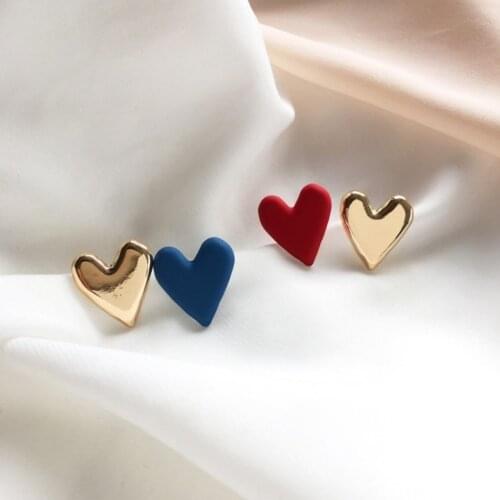 LANIWOO Contrast Heart Stud Earrings JK Style Temperament Sweet Love Asymmetric Girls 2020 New Trendy