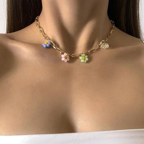 Womens Neck Chain Flowers Pendant Necklaces Simplicity Trend Female Accessories Goth Punk Beach Party Jewelry Women Necklace
