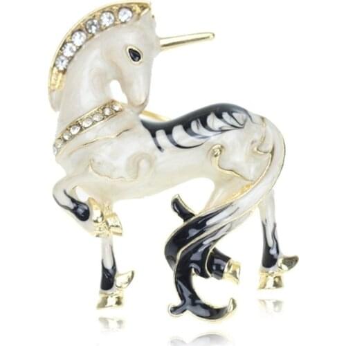European and American Fashion Exquisite White Unicorn Metal Brooch Men and Women All-Match Clothing Accessories