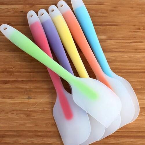 1pcs Silicone Spatula Cake Butter Cream Spatula Oil Bread Scraper Brush Baking Silicone Tools Multi-color Random Color