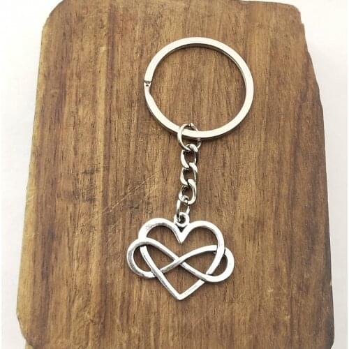 New Keychain 27x22mm heart infinity love forever Pendants DIY Men Car Key Chain Ring Holder Keyring Souvenir Jewelry Gift