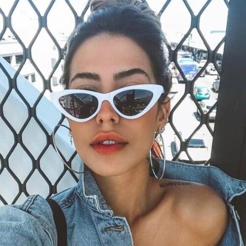 Vintage Pink Cat Eye Ladies Sunglasses Brand Designer Sunglasses Women Fashion Retro Cool Sexy Black Shades Oculos De Sol