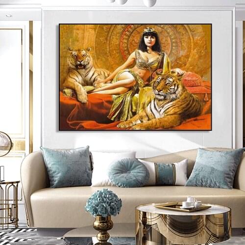 Golden Green Light Luxury Queen Cheetah Print Poster Sexy Rome Woman Tiger Canvas Painting Wall Art Picture for Home Decoration