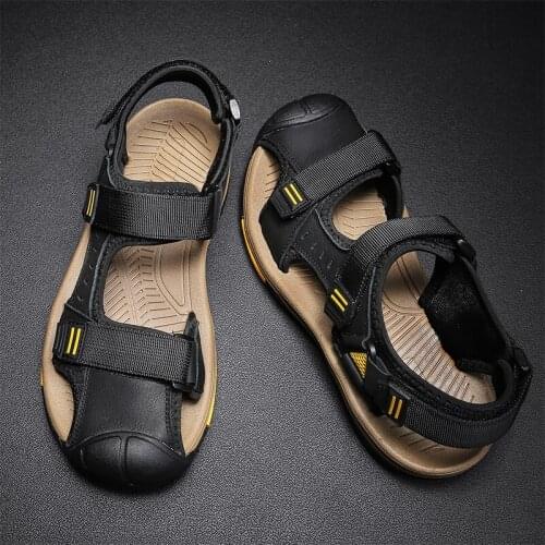 Sandals Men Slippers Breathable Walking Shoes Flats Men Casual Shoes Genuine Leather Beach Fashion Outdoor Non-slip Footwear