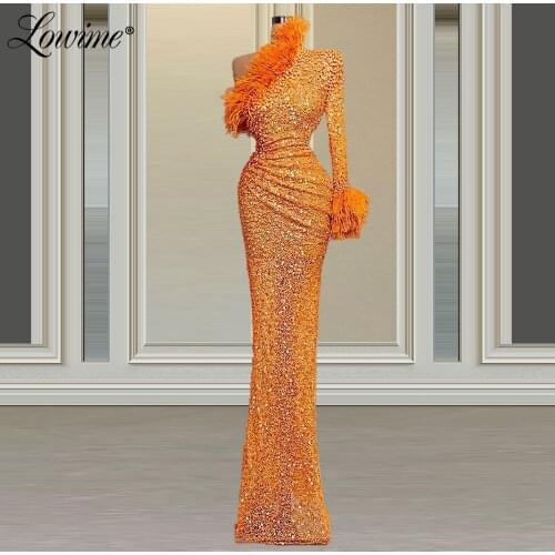 Lowime Arabic Feathers Evening Dress Plus Size Long Party Gowns 2021 Beaded Celebrity Dresses Customized Dubai Prom Dress Robes