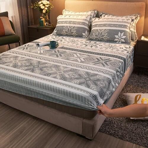 Xmas Red warm Universal Mattress Cover Mink Cashmere Thicken sheets bed Pillow Case Winter Fitted Sheets Dust Cover Protector