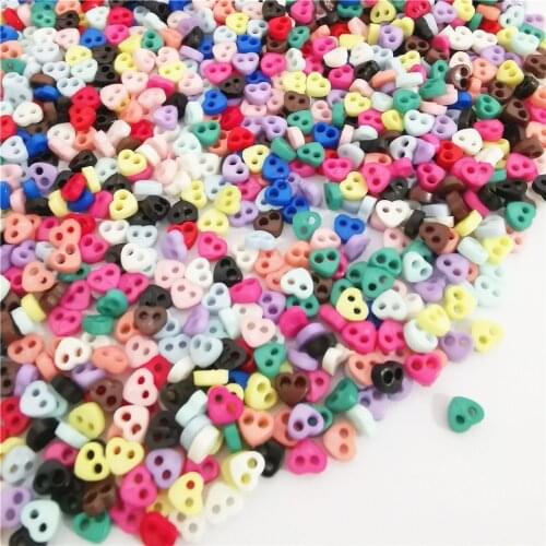 500pcs 4mm Mixed Mini Tiny Resin Heart Shaped Doll Clothing Buttons Embellishments Handmade Sewing Scrapbooking Accessories