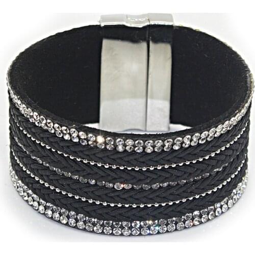 2018 New Bohemian multi-layer wide magnetic buckle bracelet PU imitation leather stickers drill bracelet