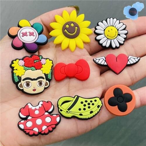 1Pcs Hot Cartoon Shoe Charms Accessories Flowers Dress Heart-shaped Shoe Buckle Decoration for Croc Jibz Shoes Girls Kid Gift