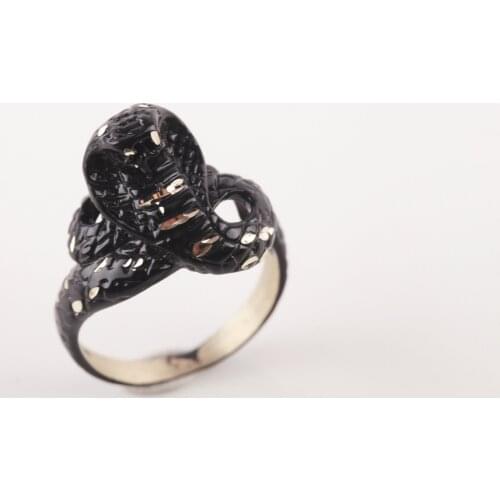 UM US JEWELRY Black Color Snake Pattern Men Ring