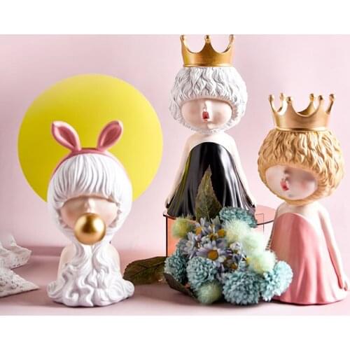 Nordic Resin Cute Loli GIrls Ornaments Crafts Decoration Home Livingroom Table Character Sculpture Office Desktop Figurines Art