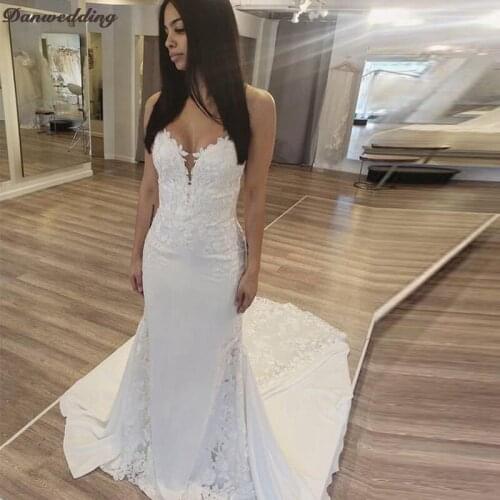 Elegant Spandex Sweetheart Sexy Mermaid Wedding Dress Lace Applique Chapel Train Bridal Dress Boho Covered Button Wedding Gowns