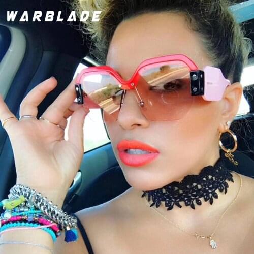 WarBLade New Square Sunglasses Women Brand Designer 2018 Oversized Vintage Female Sunglasses Fashion Shades UV400 SMU09S