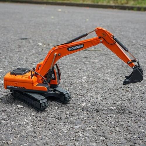 Die-casting Truck Models Toys 1/40 DX225 LCA Simulation Metal Engineering Excavator Model Decoration Ornaments Collection Gifts
