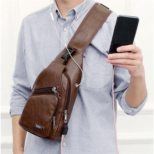 Mens Crossbody Bags Mens USB Chest Bag Designer Messenger bag Leather Shoulder Bags Diagonal Package new Back Pack Travel