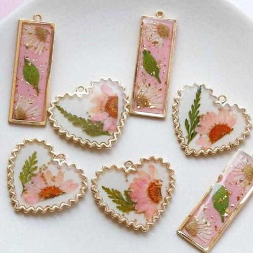 Summer pink natural flowers enclosed in wave love and rectangular pendants Japanese DIY earrings accessories Epoxy material