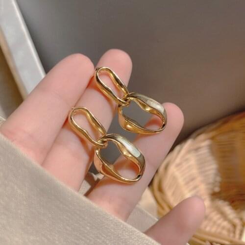 Korean Geometric Twisted Irregular Circle Earrings Temperament Gold Cold Rock Punk Earrings for Women Party Fashion Jewelry Gift