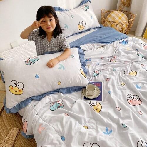 Cartoon Style Quilt 4PCS Set Lovily Childen Blankets Keep Warm Blanket Summer Thin Blanket 3 Sizes Choose Queen King Size Quilts