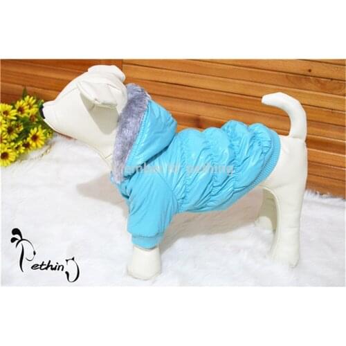 Winter warm Dog Coat winter Pet clothes Red Blue Black hooded winter puppy coat keep warm in winter day