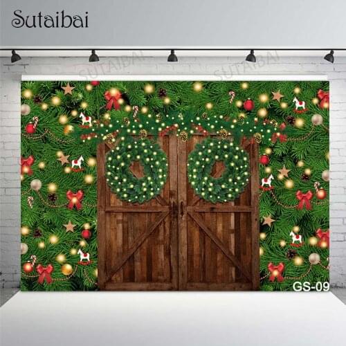 2021 Christmas Decorations Photo Backdrop Rustic Wood Door Christmas Tree Wreath Light Glitter Photography Background Studio