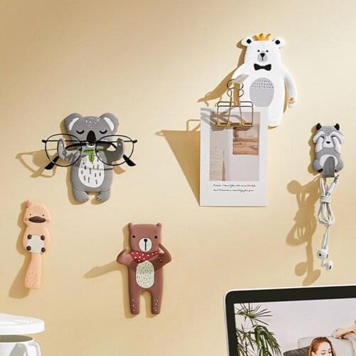 7PCS Cartoon Animal Hooks Home Wall Decoration Curved Sticky Hooks Pvc Hooks Key Holders Home Organization And Storage Rack